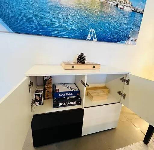 Apartment Luxury Seafront Penthouse