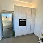 Luxury Seafront Penthouse アパート ポルト・アッズッロ
